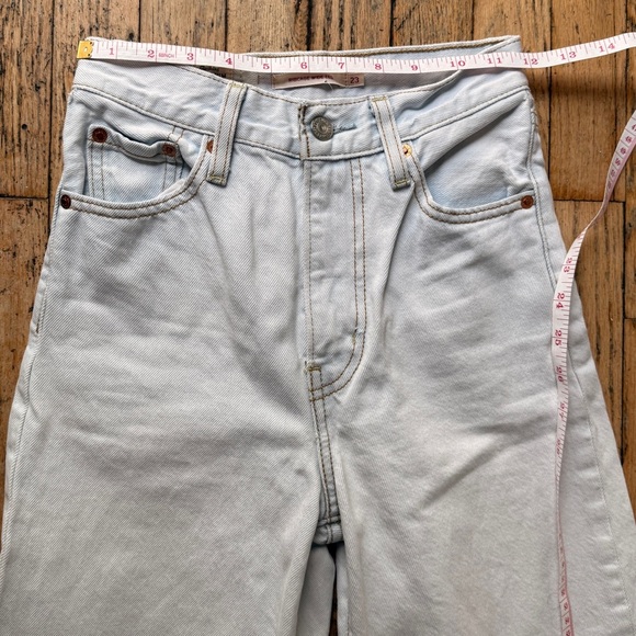 Levi's Rib Cage Wide Leg - Light Wash, Size 23/32 - Picture 14 of 17